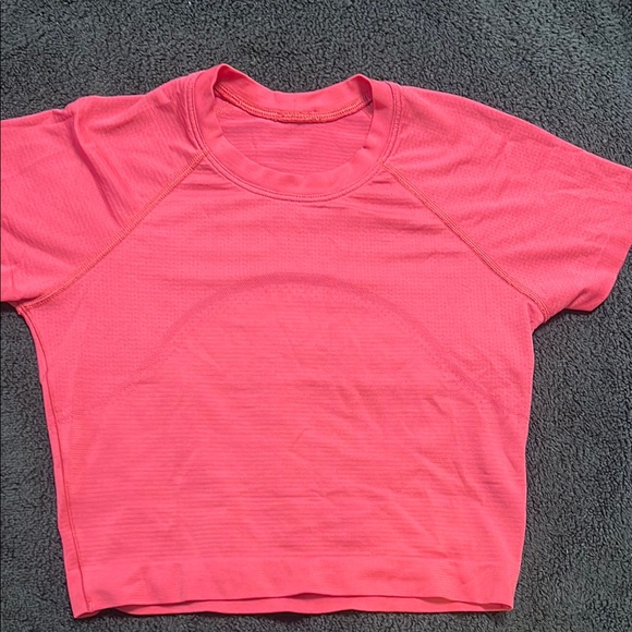 lululemon athletica Pink Women's Top - Picture 3 of 3